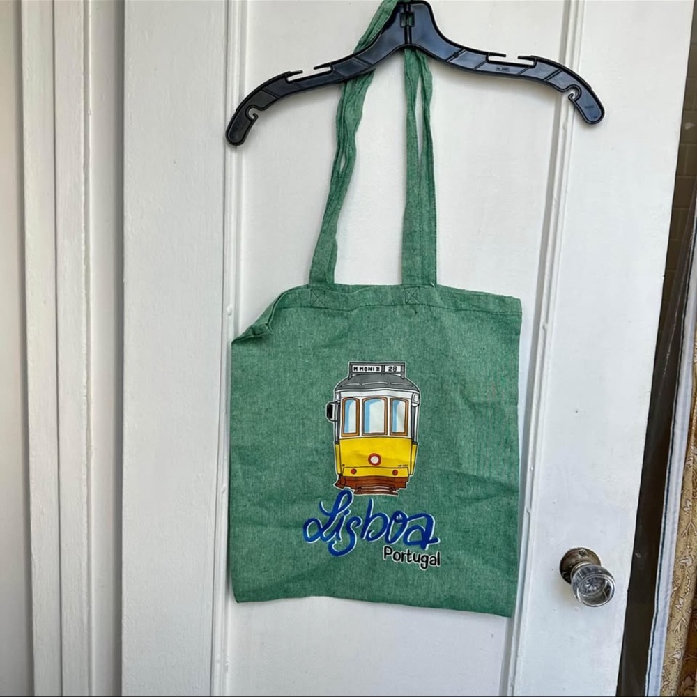 NEW Lisbon Portugal tote